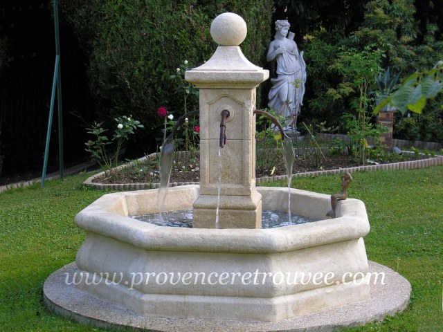 Installer une fontaine en pierre dans son jardin