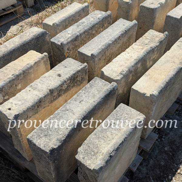 Lot bordure de bassin en pierre baa3438
